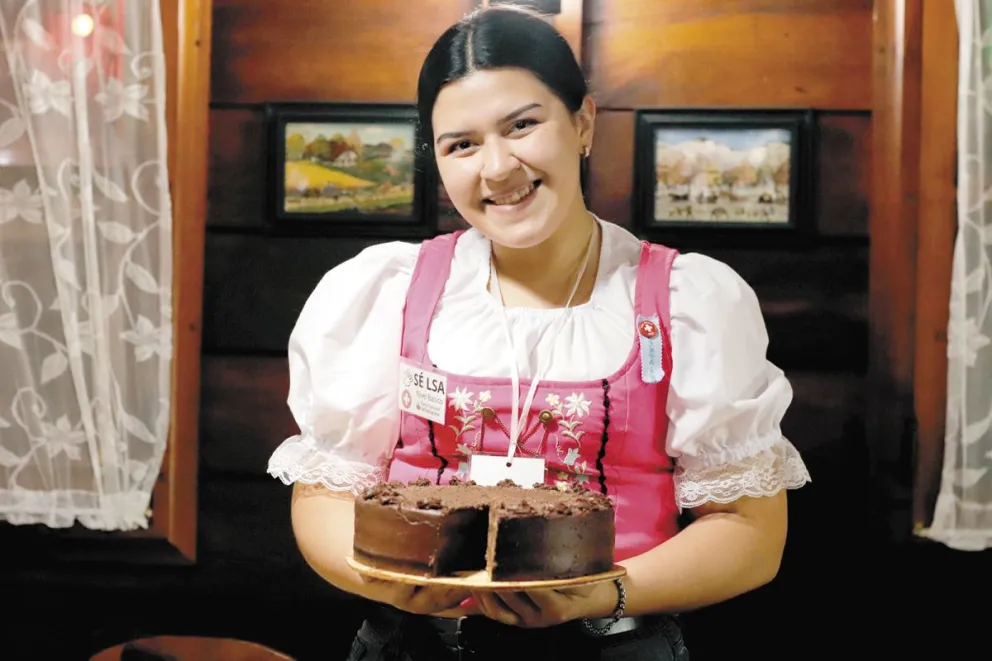 La colectividad suiza tiene la Casita de Chocolate, donde tortas y postres reinan por aroma, sabor y tradición. Foto: Mariana Poplawski