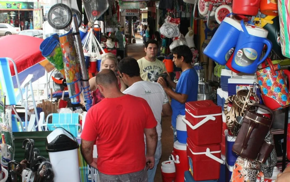 Además de una menor cotización, en los últimos días señalan que menos argentinos pasaron a comprar