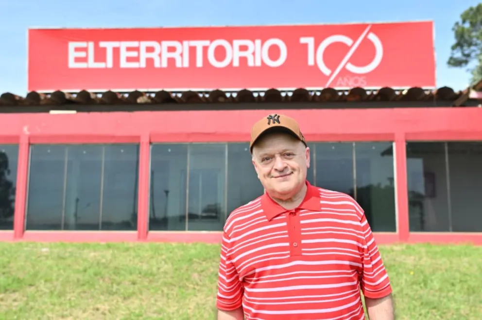 Iván Moschner, ganador del Martín Fierro de Teatro por su rol "Cyrano" e integrante del elenco de "La verdadera historia de Ricardo III visitó El Territorio. Foto Joaquín Furriel    