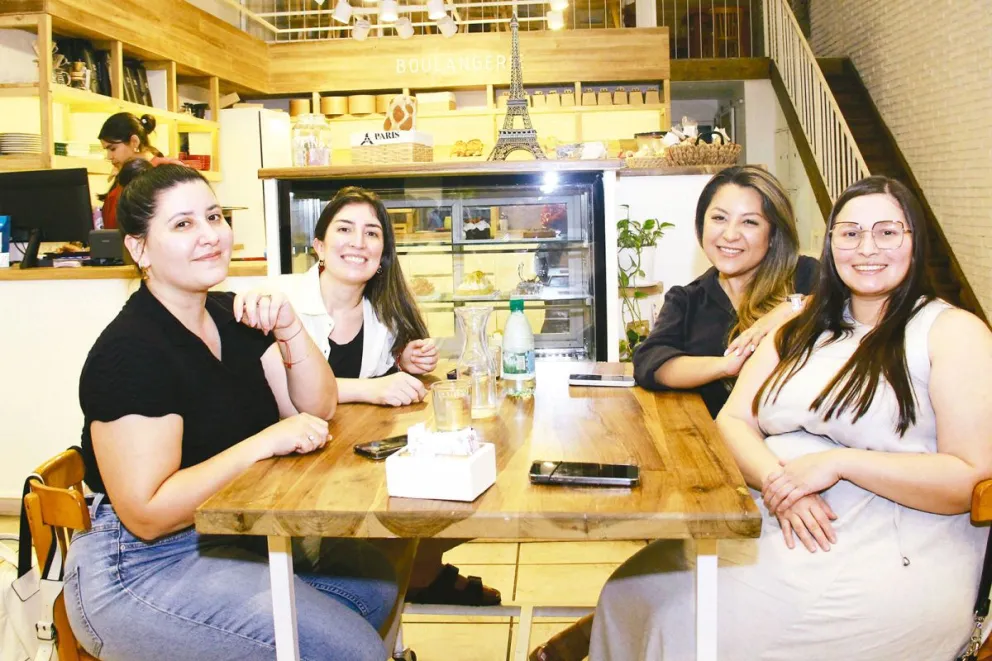 Ariela Gerometta, Carolina, Lorena Cerantonio y Jessica Matorras. 