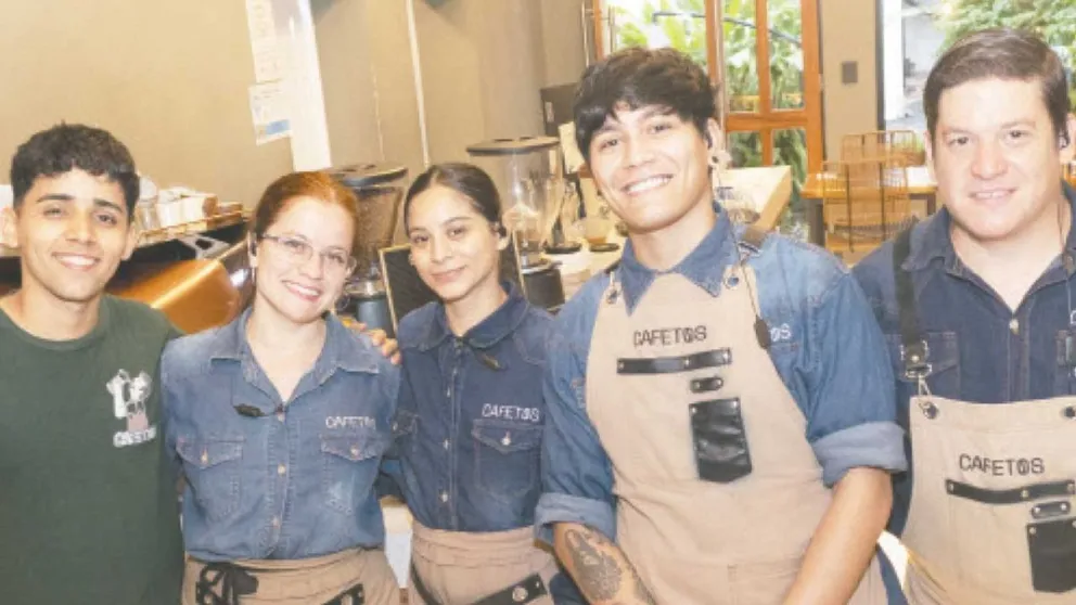 Junior Acosta, Thalia Brito, Melissa Romualdo, Francisco Ramírez y Franco Aquino.