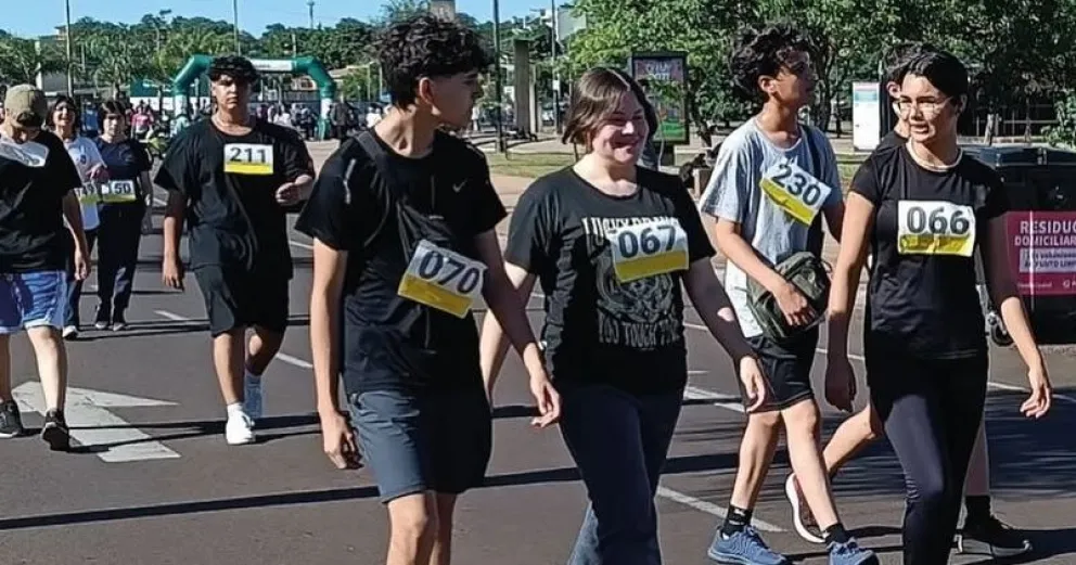 Celebran 75 años de la Estudiantina con una carrera deportiva 6 Celebran 75 años de la Estudiantina con una carrera deportiva imagen-5