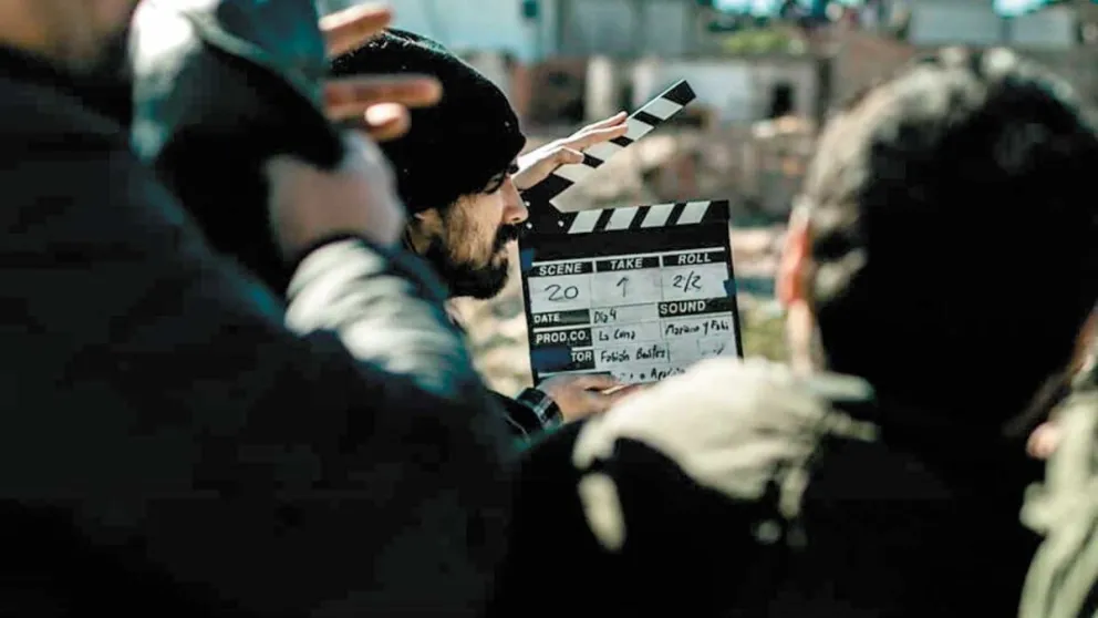 En el set de filmación de Teniente Linyera, protagonizada por el iguazuense Gonzalo Giménez. //Foto: @Teniente Linyera.
