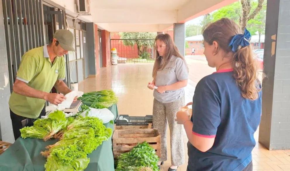 Vecinos accedieron a consultas, derivaciones y anteojos en Salto Encantado imagen-13