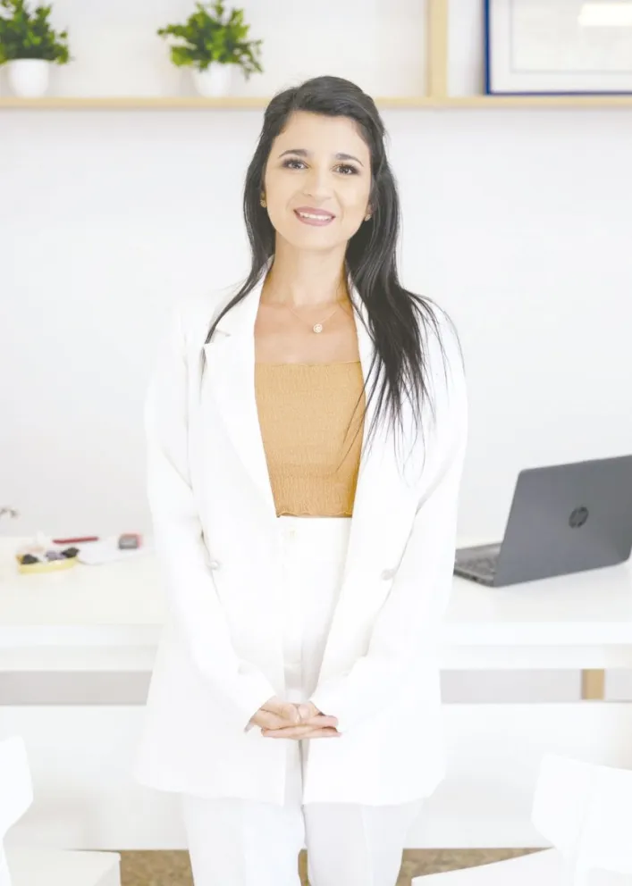 Evelin Zamorano, médica.  