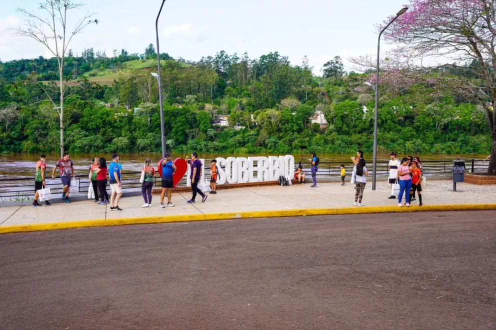 Costanera de El Soberbio.