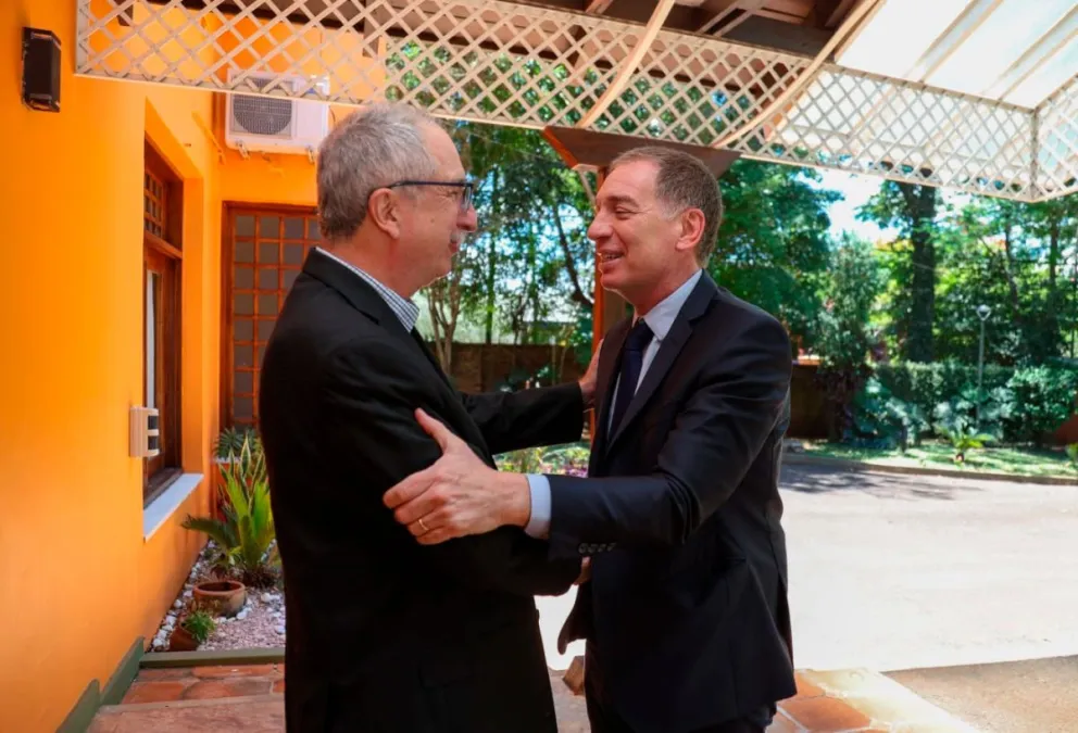 Passalacqua recibió a Santilli en la Residencia Oficial, en Posadas.  