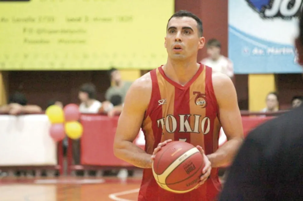 Daniel Tabbia el  jugador que comandó la victoria oriental. //Foto: Prensa Tokio.