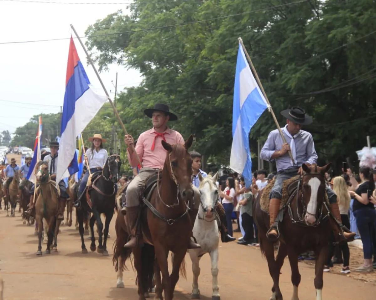 Acto oficial y una fiesta popular por los 80 años de Campo Ramón imagen-7