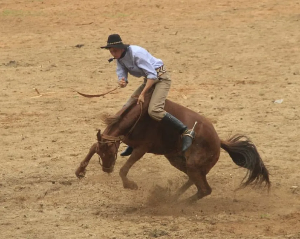 Acto oficial y una fiesta popular por los 80 años de Campo Ramón imagen-9