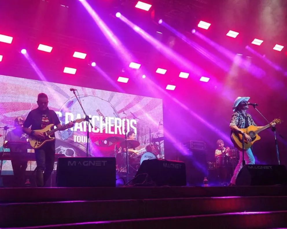 Se suspendió la segunda jornada de Navidad en Capioví 7 Se suspendió la segunda jornada de Navidad en Capioví imagen-6