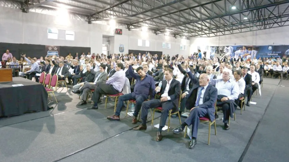 La asamblea se realizó
en el gimnasio de futsal en un diciembre inolvidable.