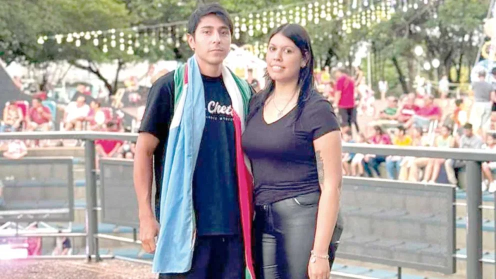 Chetty Aguirre y Antonella Posdeley presentaron su segundo tema ‘Mi Jardín’, con homenaje a su ciudad y videoclip en YouTube. //Foto: Esteban González.