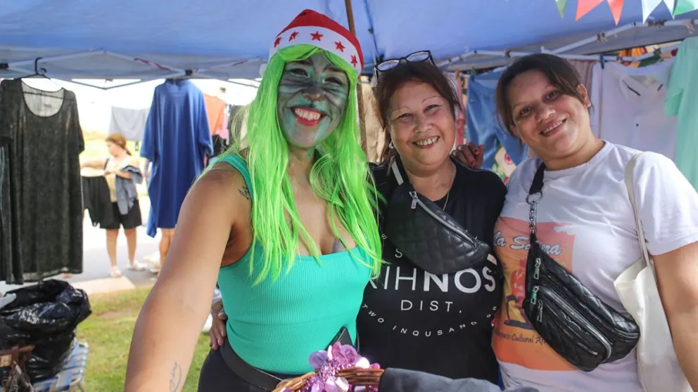 Alejandra González, Carmen Fontora y Antonella Fontora.