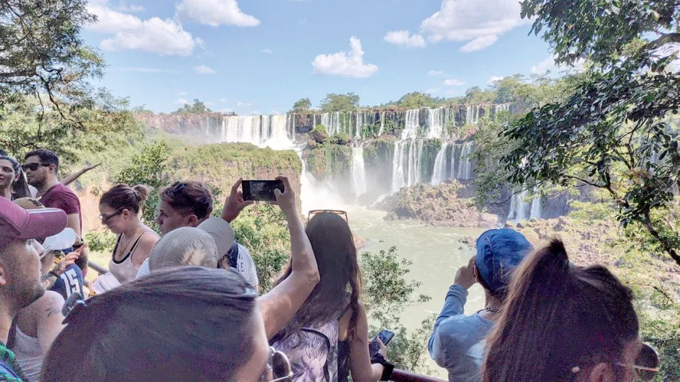 Los emprendimientos tienen expectativas de que mejore la temporada de verano en Iguazú. //Foto: Norma Devechi.