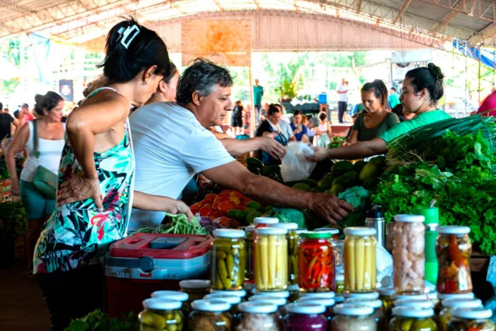 Desde las ferias destacan la calidad de los productos que salen de la chacra misionera. Fotos: Agustina Vera
