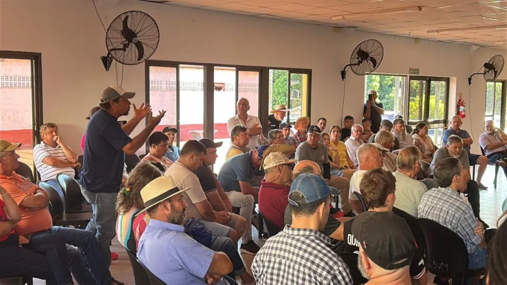 Los productores hicieron sentir sus reclamos. Foto gentileza: Portalmisiones