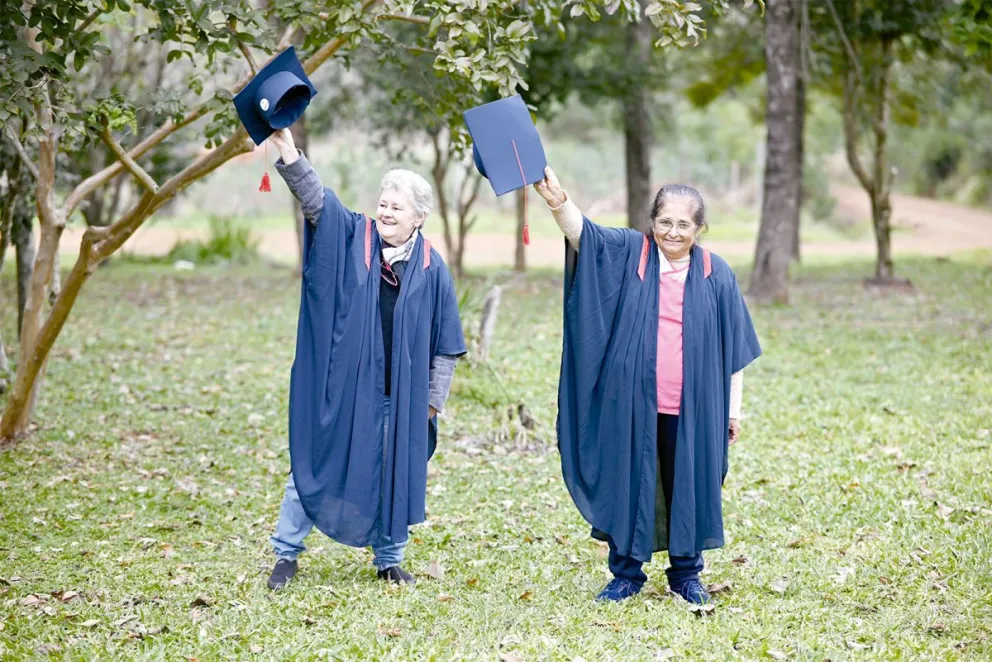 Retomaron la escuela siendo adultas y lograron egresar. Foto: prensa sipted