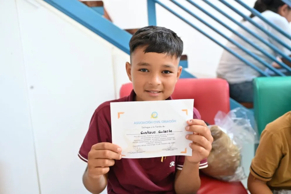 Gustavo es de Andresito, tiene diez años y es un sobreviviente del cáncer infantil. // Fotos: Joaquín Galiano