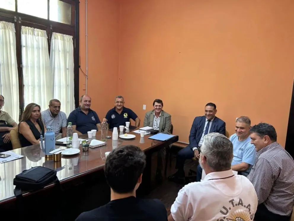 El gobierno provincial acordó nuevos incrementos salariales para estatales imagen-6