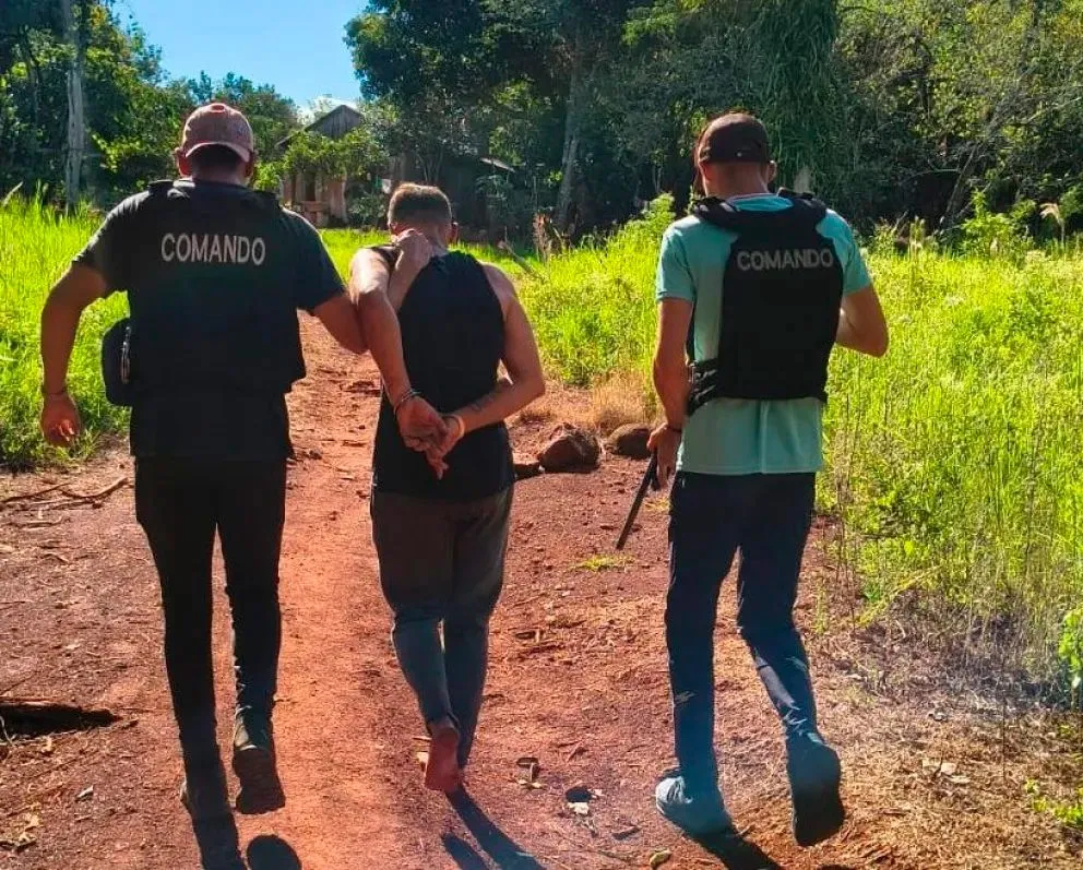 El implicado fue detenido en el Paraje Pasto Elefante, de Campo Ramón. 