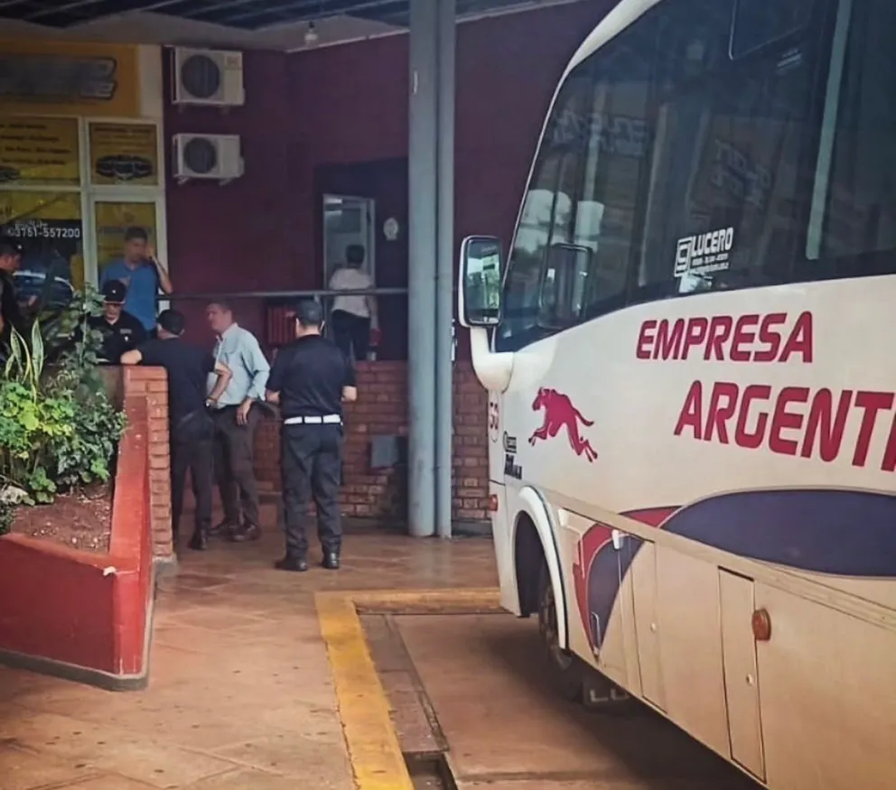 El conductor terminó detenido.