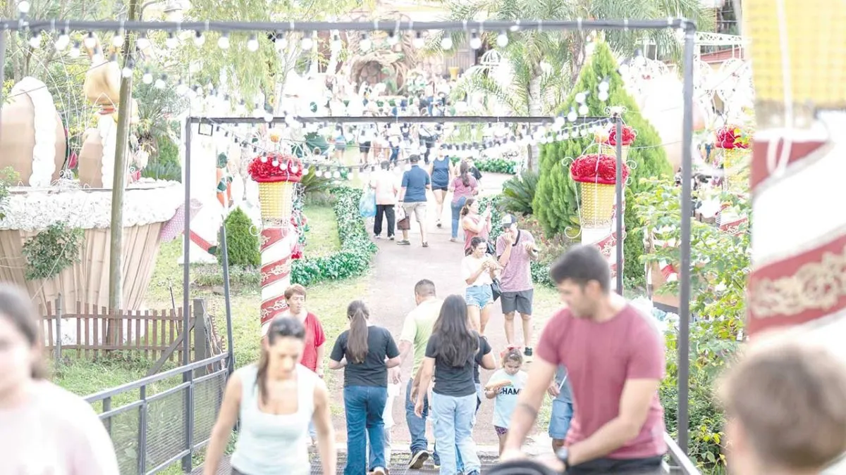 Parque temático se vive Semana Santa en Alem