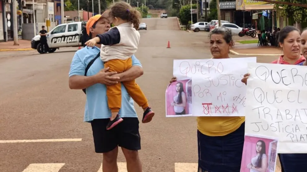 Ayer marcharon en Andresito y anticiparon que se manifestarán en Iguazú la próxima semana.