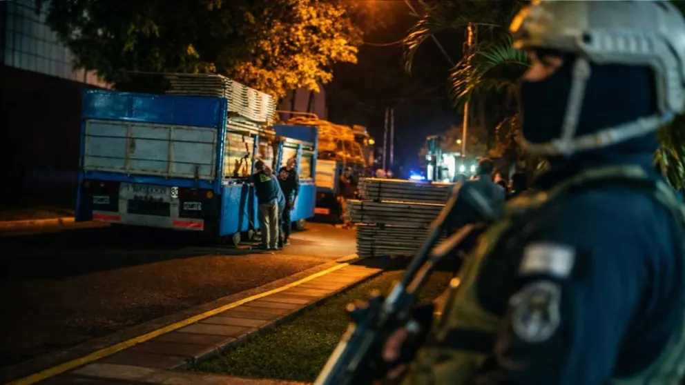 La droga estaba oculta entre una carga de maderas. Foto: Polmis