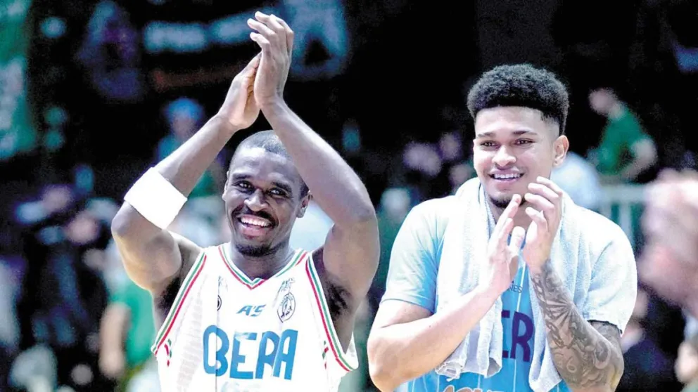 Jabari Bird (izq), pieza fundamental en la rotación del equipo.