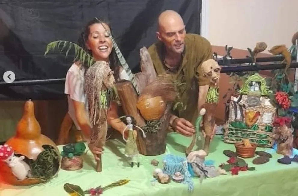 El Castillo Vagabundo dará funciones de la obra "El árbol inmortal" en Espacio Reciclado. 