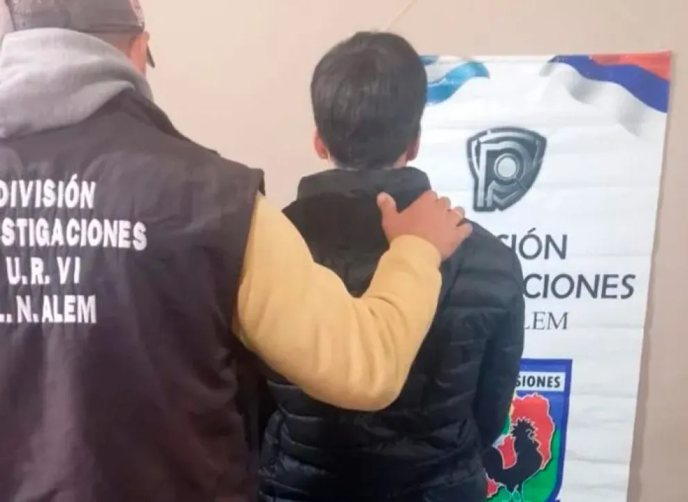 La detención de Emanuel F. (30) se concretó ayer al mediodía en Alem. Foto: polmis
