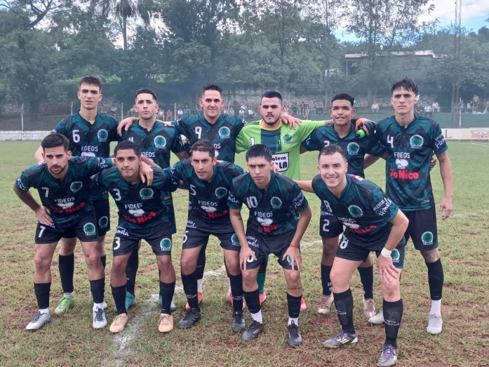 Timbó de Jardín América enfrentará al líder de la zona sur, Atlético León de Puerto Leoni. //Foto: Esteban González.