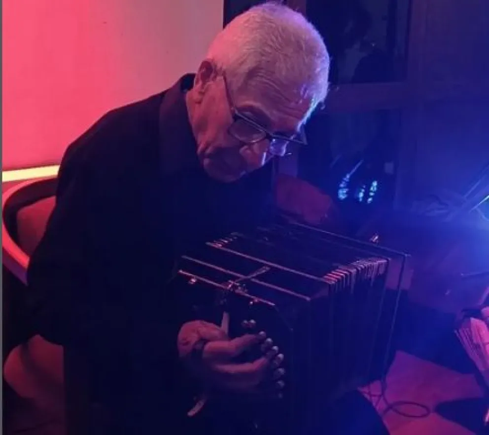 La cultura misionera despide al gran maestro Carlos Costa, director histórico de la Orquesta Folklórica Provincial. 