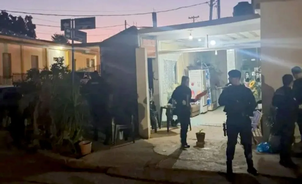 La Justicia todavía busca a los autores del tiroteo que se cobró la vida de un hombre en un bar de Irigoyen. Foto: polmis