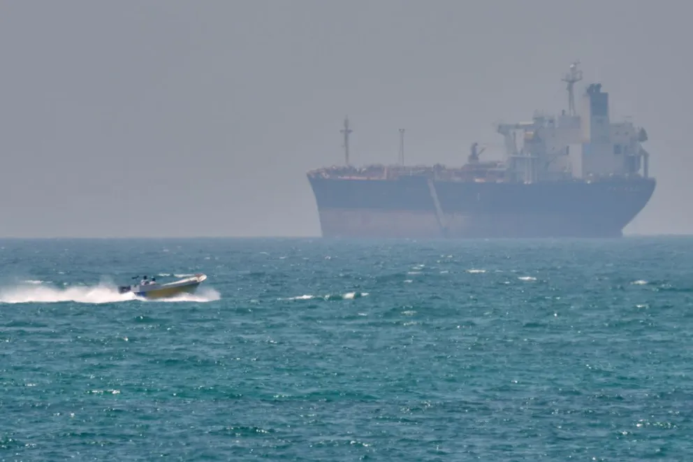La ruta marítima hacia Ormuz sigue paralizada por el conflicto.