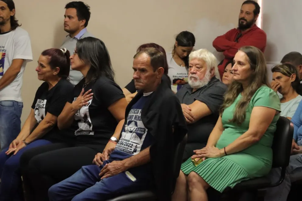 Los familiares de la víctima durante la lectura de la sentencia. //Fotos: Matías Bordón.