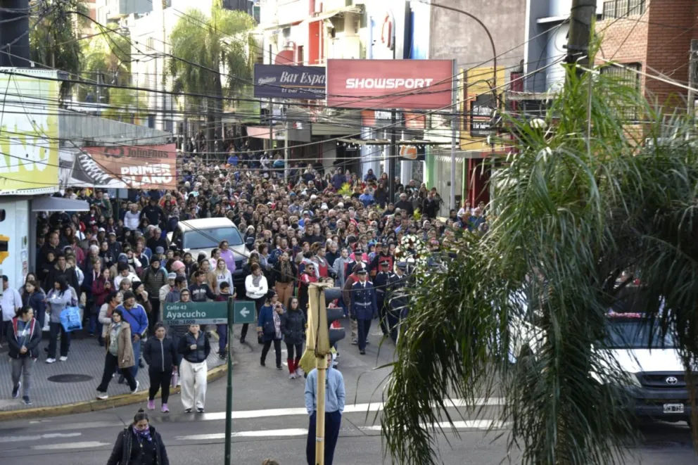 Multitudinaria muestra de fe a Santa Rita