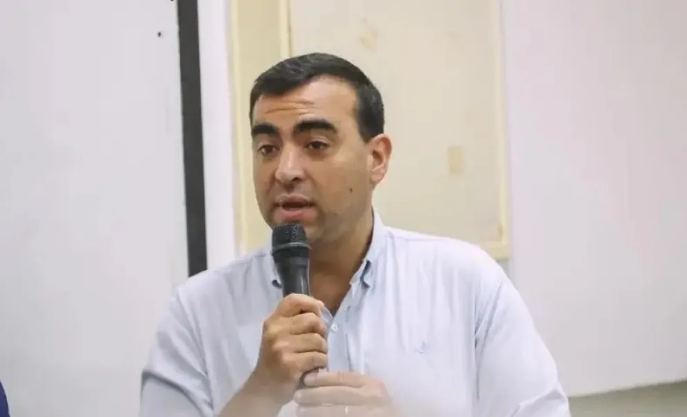 Denuncian al intendente de Santo Tomé por amenazas y lesiones dentro del municipio.
