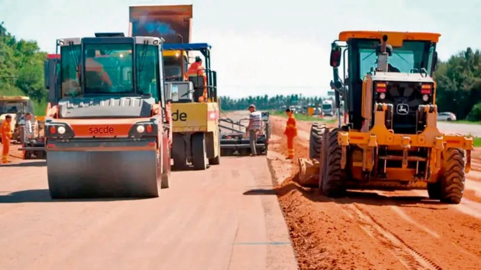 Para potenciar conexiones y la actividad productiva se reactivan algunas obras viales con créditos privados.  