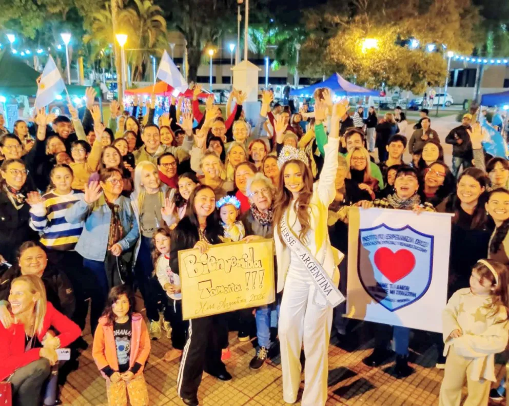 Con mucha emoción Puerto Iguazú recibió a la Miss Universo Argentina 2026 Tamara Rogouski imagen-5