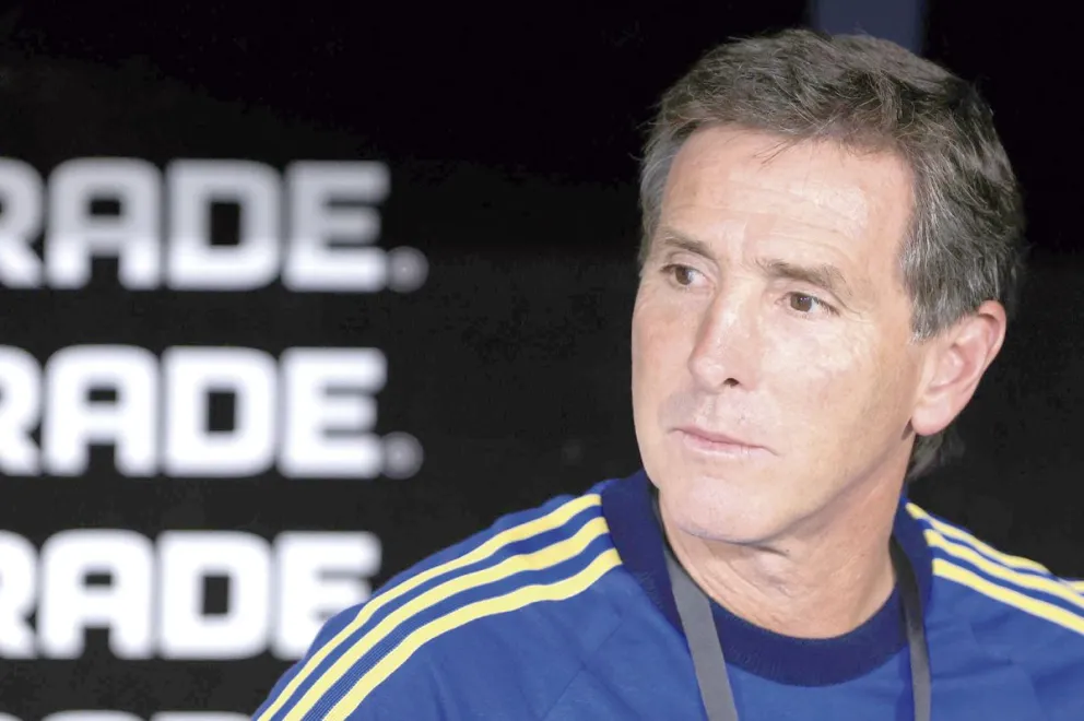 El Sifón dirigió 32 encuentros, de los cuales ganó 17, empató 7 y perdió 8.