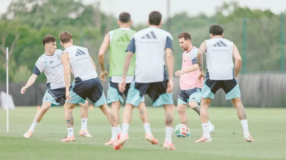 Messi ya se sumó a los trabajos del plantel e ilusiona.