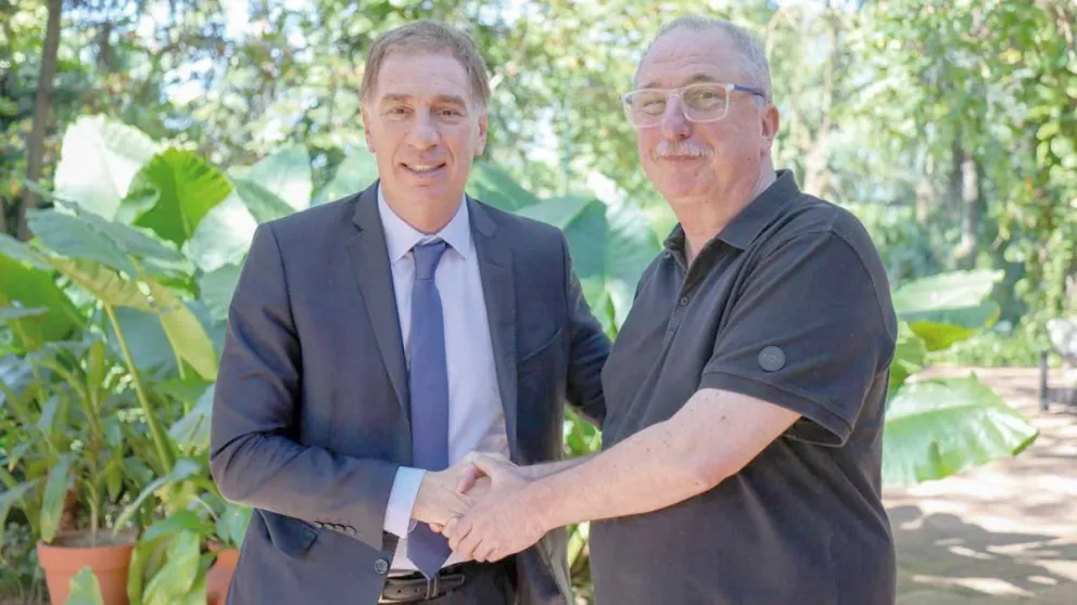 El gobernador Passalacqua habló de gestión con el ministro Santilli. 