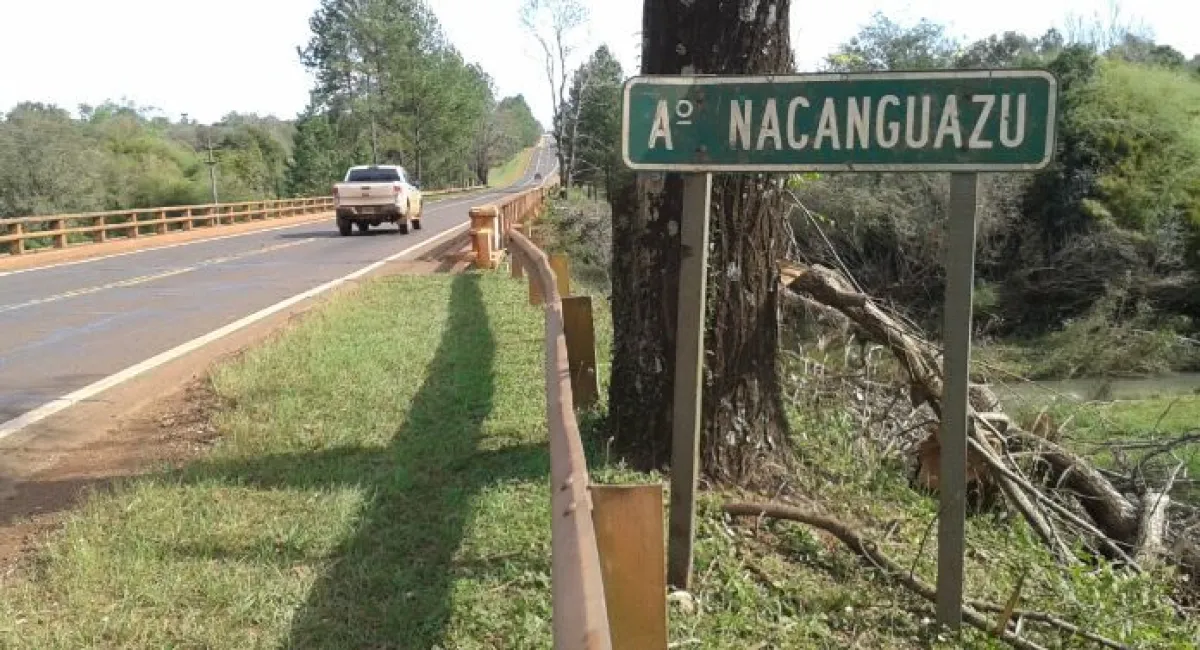 Corte total sobre la ruta nacional 12 a la altura del puente Ñacanguazú genera desvíos en Misiones