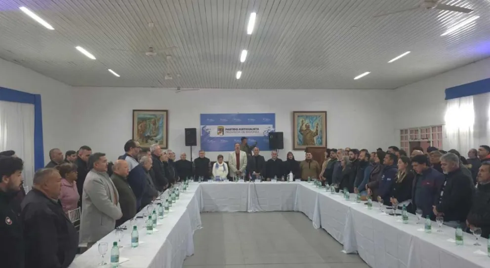 Dirigentes sindicales de todos los sectores se reunieron en la sede del PJ Misiones para reorganizar el brazo político.