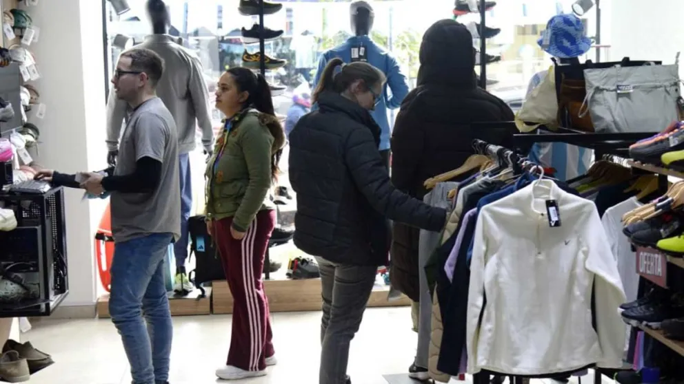 Indumentaria, calzados y productos relacionados al Mundial entre los más elegidos. Foto: Julián Grondona