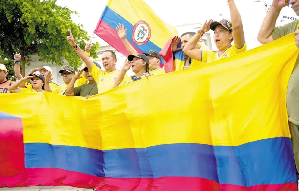 En Colombia llaman a respetar los resultados en paz.  Foto: AP