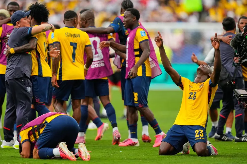 Ecuador logró una histórica clasificación a 16vos de final. Foto: AP