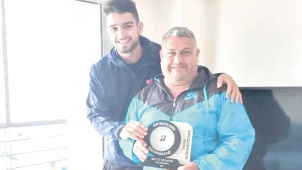 El Flaco López y el incondicional Kloz.